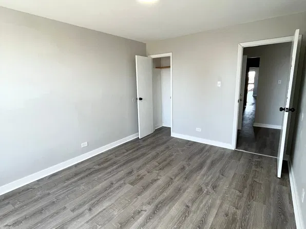 4034 S Prairie Ave, Chicago, IL 60653