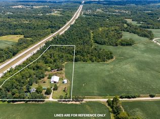 560 Trapp Ln, Hopewell, OH