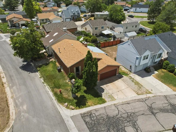4631 W Dunsmoore Way, West Valley City, UT 84120