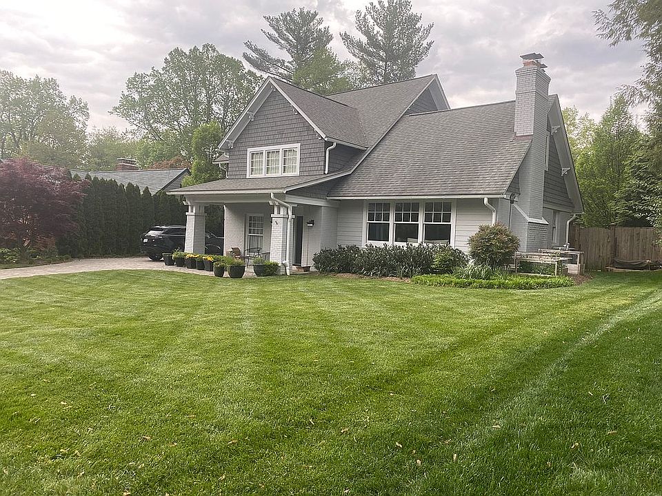 1st image of 1711 Oak Ln