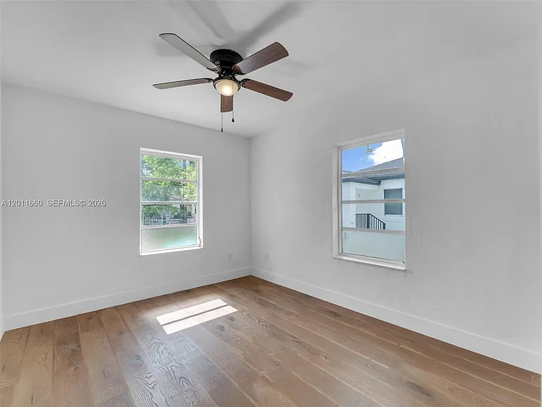 520 NW 32nd Pl #520 — Photo 29
