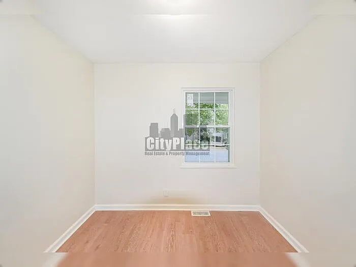 3202 Macarthur Ln — Photo 11