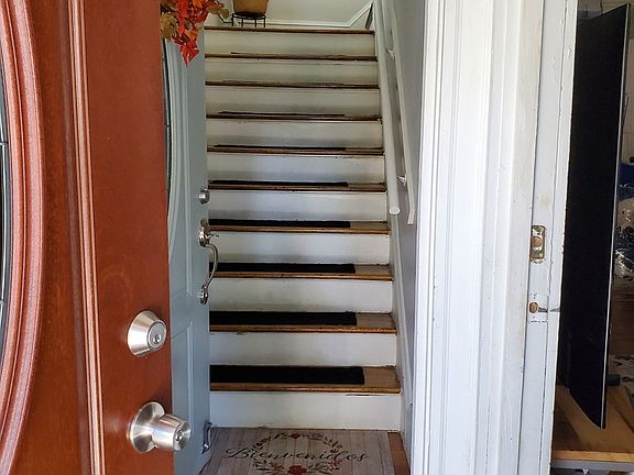 4th image of 25 Kimberly Ave
