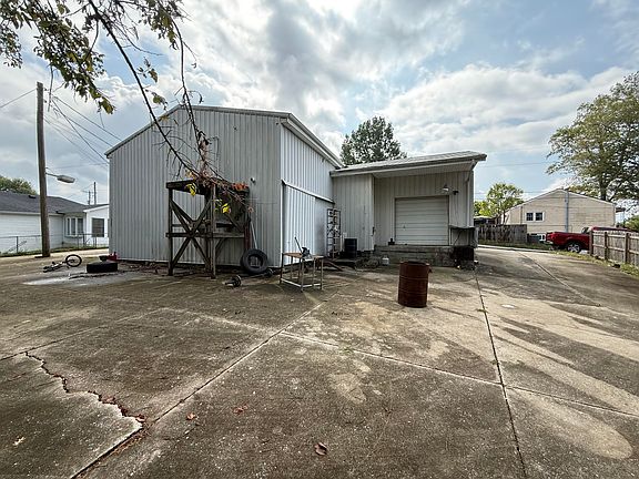 4th image of 814 Clifton Dr