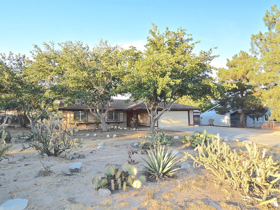 Nice desert landscaping!