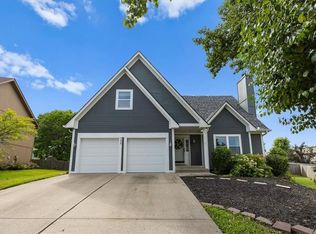 7324 N Manchester Ave, Kansas City, MO 64158