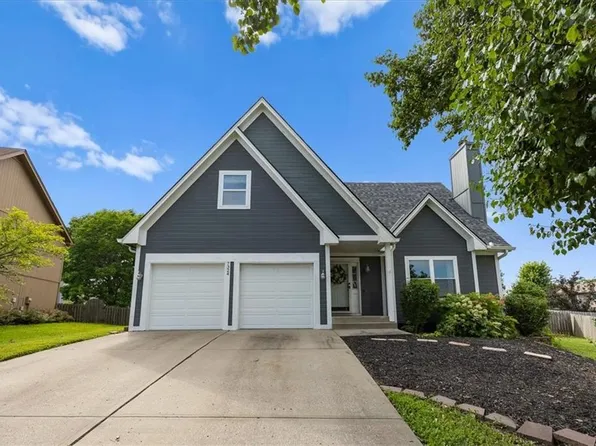 7324 N Manchester Ave, Kansas City, MO 64158