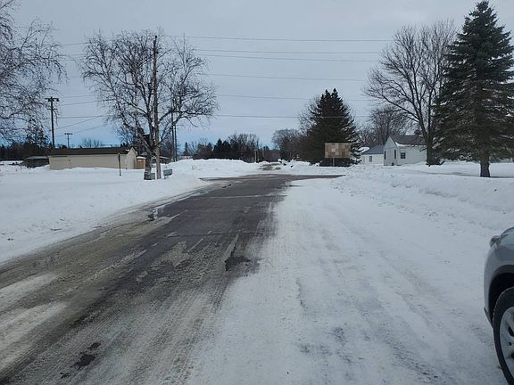 4th image of 424 3rd Ave N