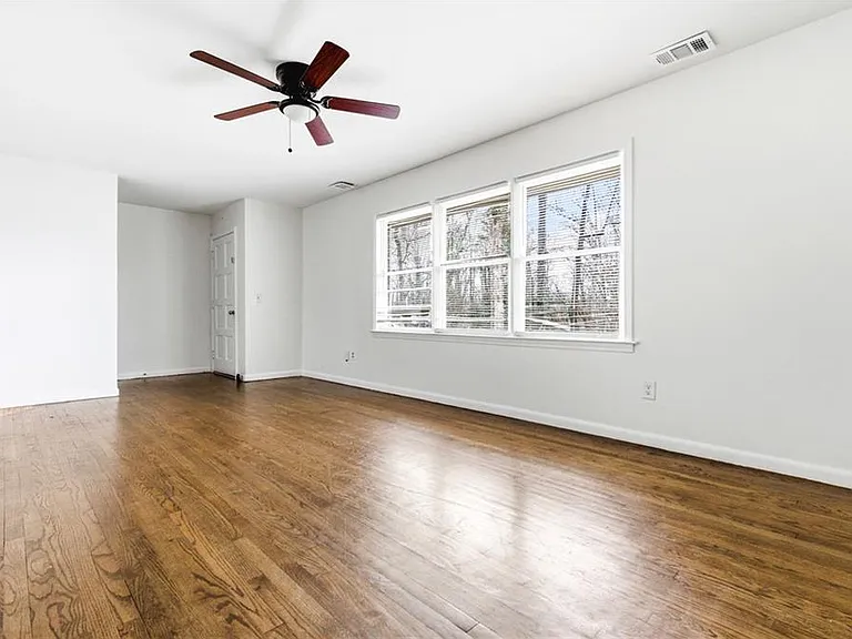45 Chaffin Rd — Photo 6