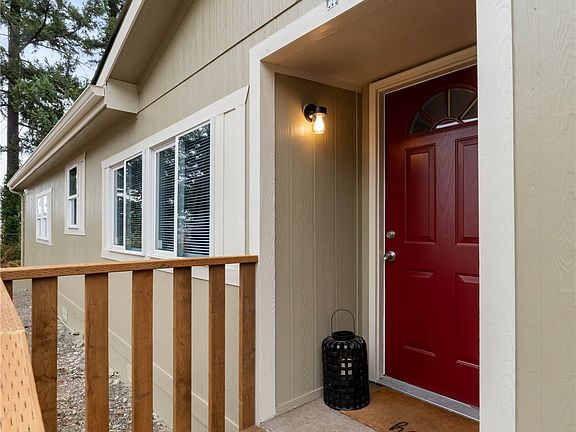 3rd image of 6317 197th Street E