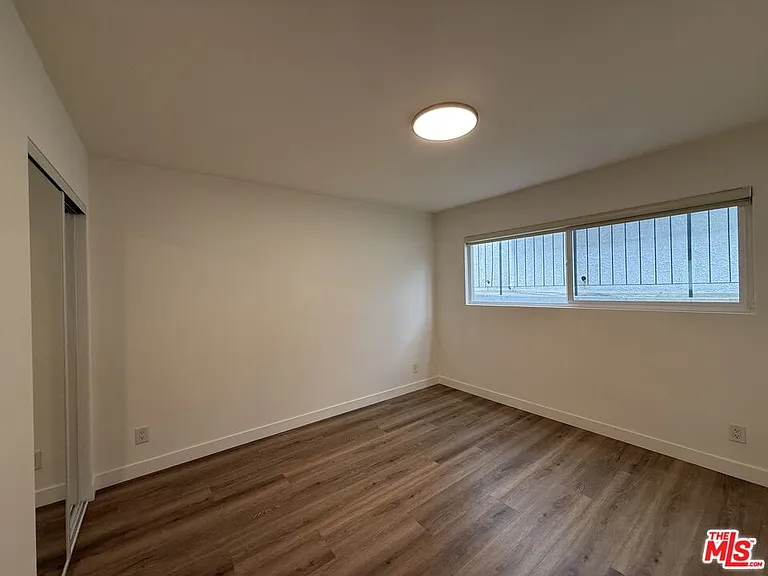 314 S Clark Dr #2 — Photo 21