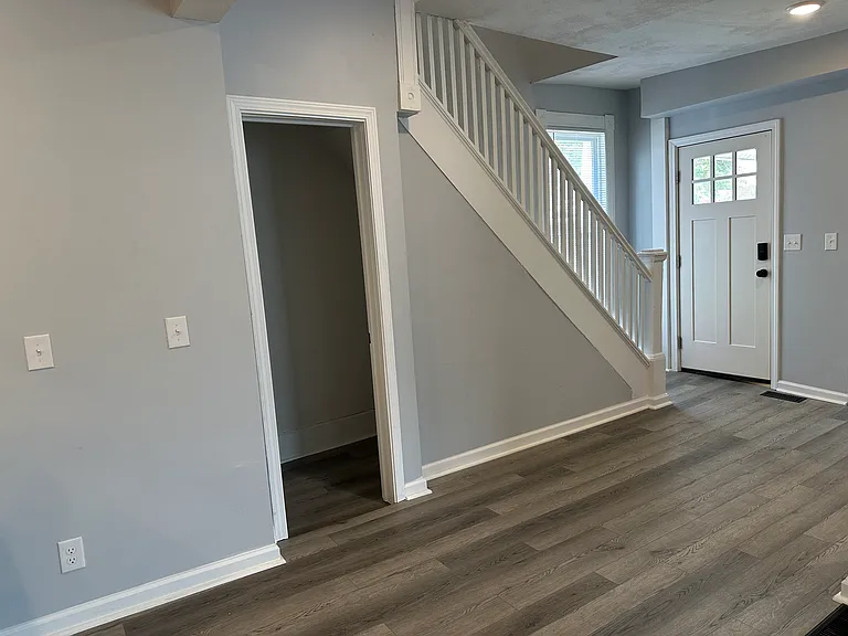 309 Oak St — Photo 14