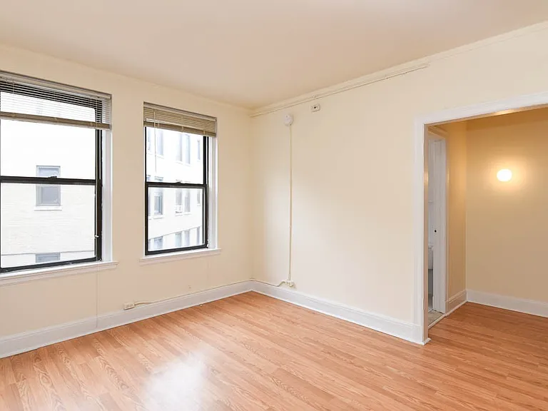 3335 W Diversey Ave #412 — Photo 7