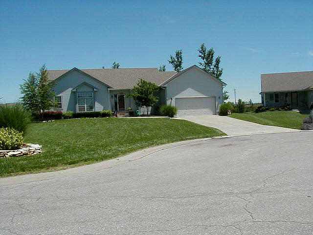 1st image of 1350 Glenview Dr