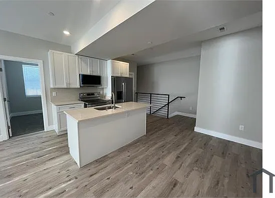 1701 2nd St NE #3 — Photo 9
