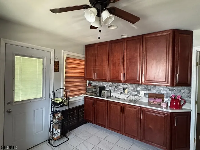 329 Ford Ave — Photo 9