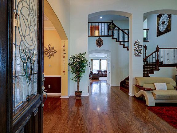 5th image of 3327 Marcasite Dr