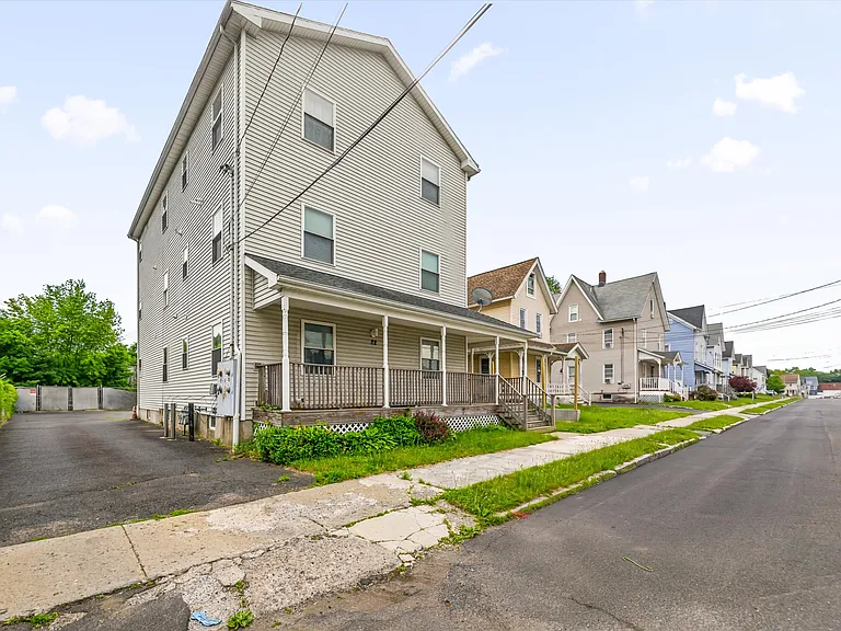 22 Chappelle St #3 — Photo 2
