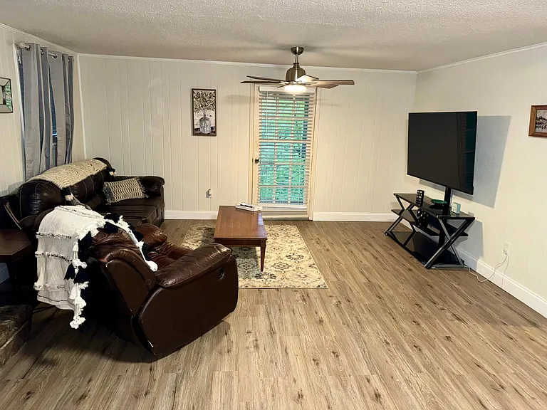 606 Sunnyview Dr #2 — Photo 2