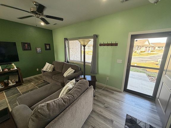 3rd image of 114 Vista View Drive #A