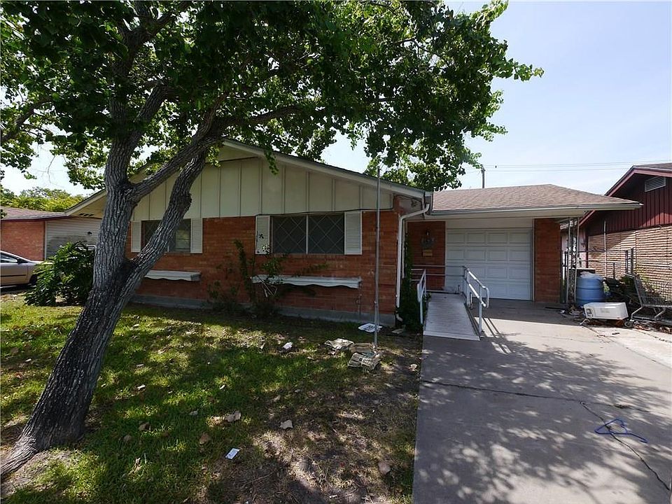 1st image of 3921 Sarita St