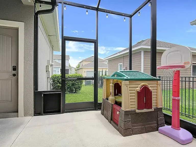 6010 Village Center Dr — Photo 24