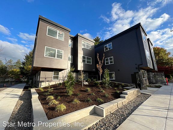 2nd image of 6280 N Montana Ave #205