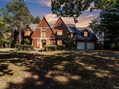 19160 Canterbury Rd, Detroit, MI, 48221