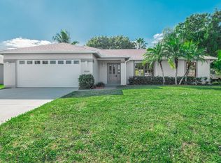 2048 SW Monterrey Ln, Port Saint Lucie, FL 34953