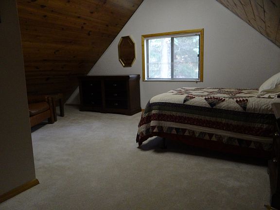 Upstairs bedroom #2