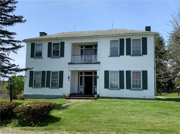 57513 Ferryview Rd, Martins Ferry, OH 43935