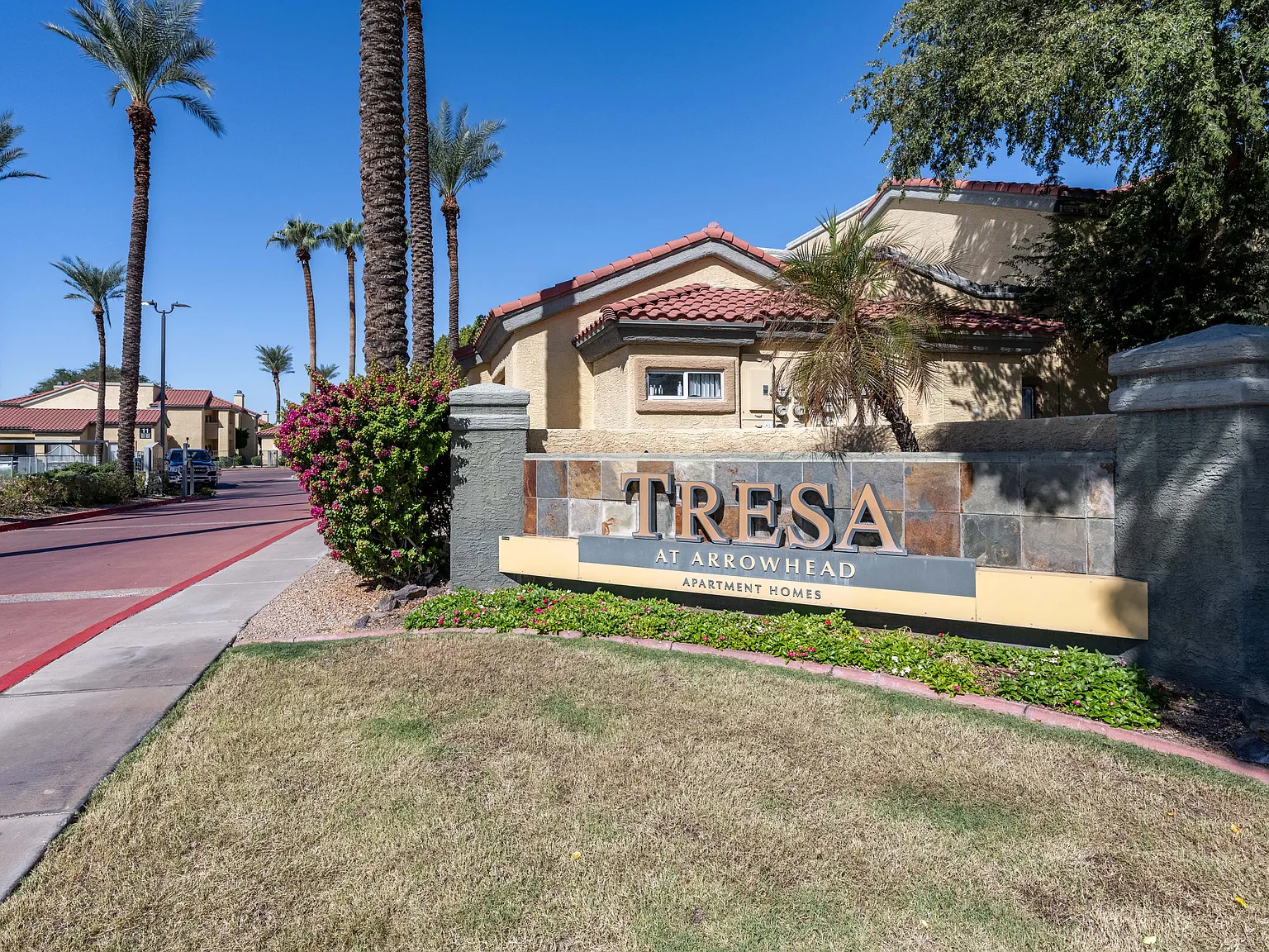 Tresa at Arrowhead — Photo 1