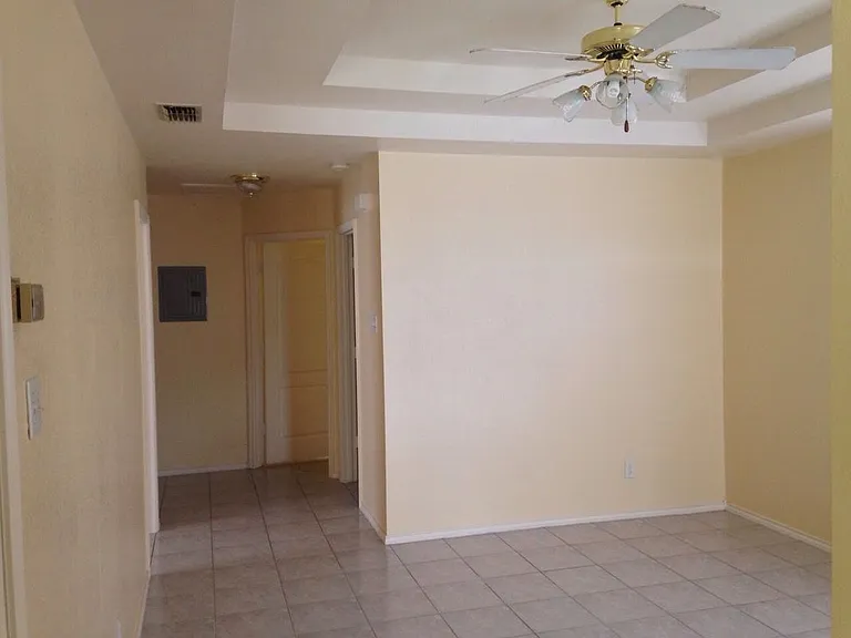 416 Prescott Loop — Photo 3