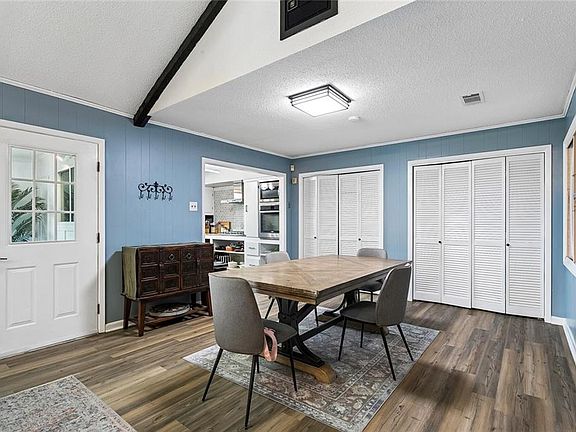 3rd image of 215 Evella Dr