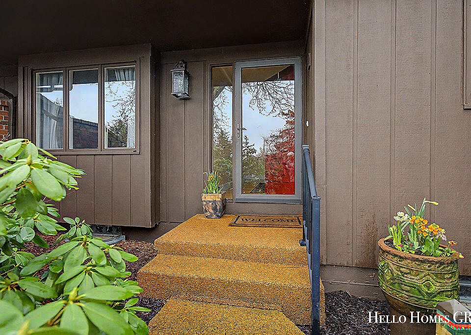 1st image of 5980 Parview Dr SE