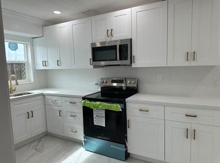 6651 Allen St, Hollywood, FL 33024