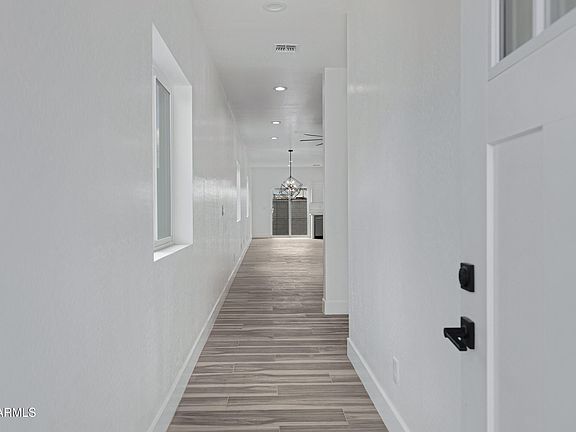 5th image of 1523 W HADLEY Street