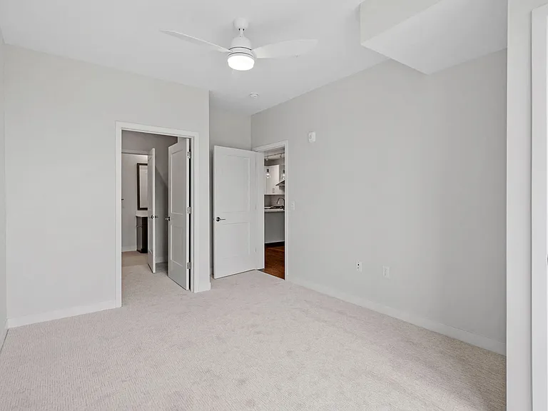 Maison - 1 Bed / 1 Bath - 785-791 Sq.Ft.