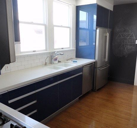 4th image of 506 Connecticut St