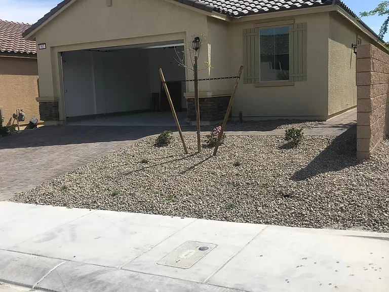 983 Crystal Grotto Ave — Photo 5