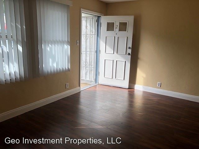 1st image of 110 Graham Ave APT 2
