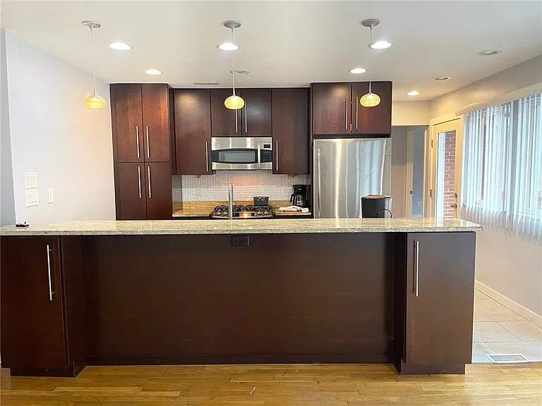 1236 Wightman St — Photo 12