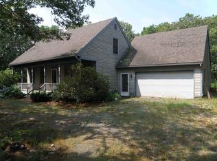 19 Hye Rd, Edgartown, MA 02539