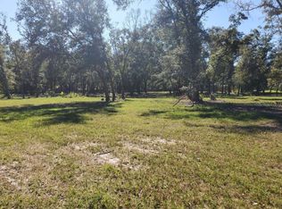 2410 Wallace Rd, Lutz, FL 33549