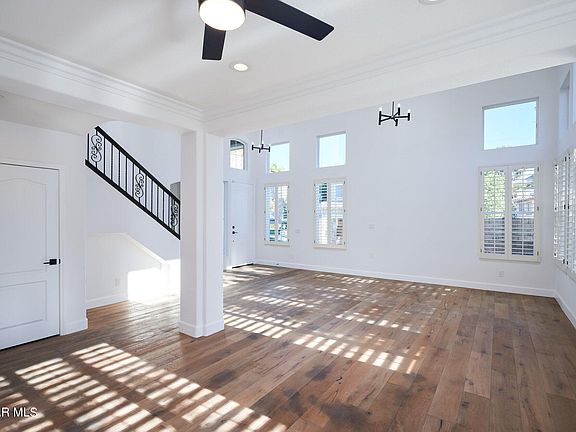 4th image of 2721 Capella Way