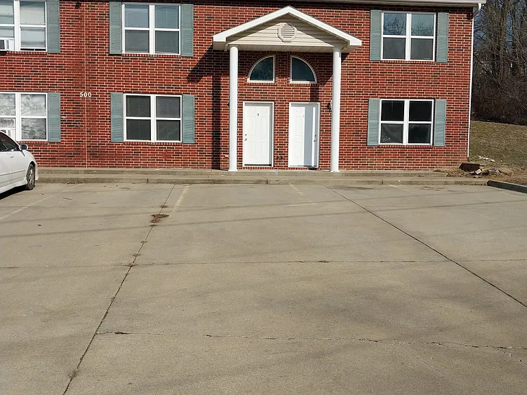 500 W Pine St — Photo 11