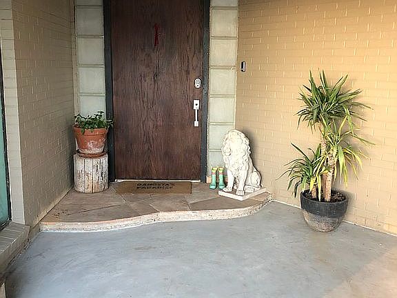 5th image of 2708 Bainbridge Dr