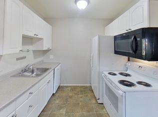 1450 Ann Arbor Rd W APT 5, Plymouth, MI 48170