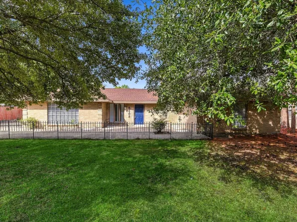 6408 Chapman Dr, Greenville, TX 75402