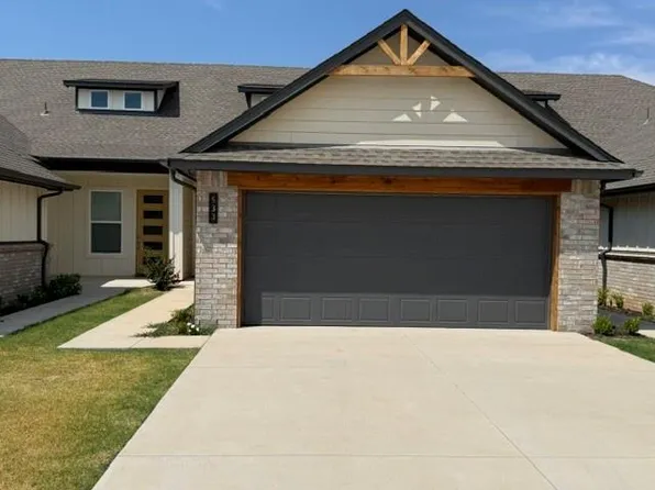 533 Wimbledon Rd, Edmond, OK 73003